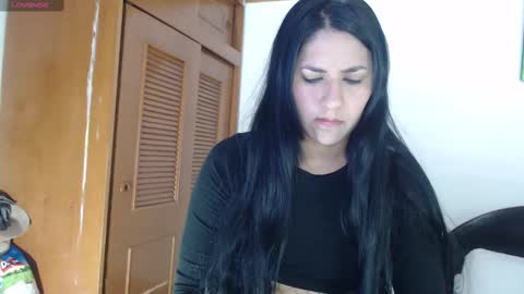 hilaril18 online show from 23, 11, 2025