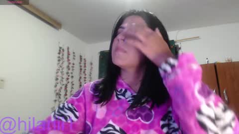 hilaril18 online show from 21, 4, 2026