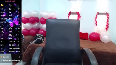 H I L A R Y online show from 11, 2, 2025