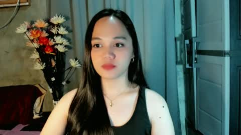 Snapshot of hilarymolly chatting on 6, 7, 2026 hilarymolly online show from 6, 7, 2026