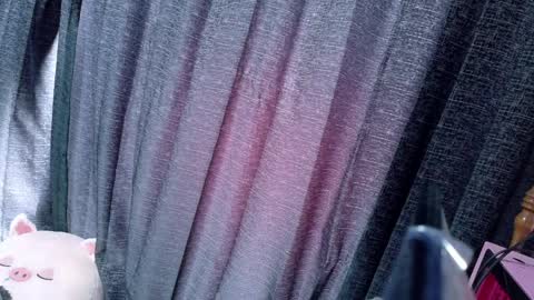 Inori Independent model online show from 8, 4, 2026