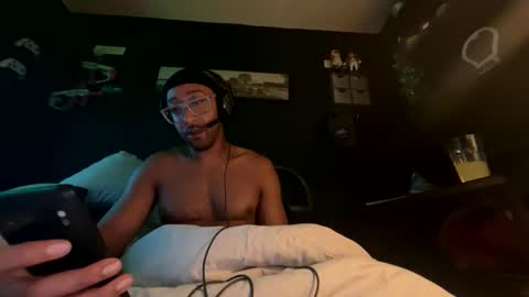 Snapshot of himthere_ chatting on 17, 5, 2026 himthere_ online show from 17, 5, 2026