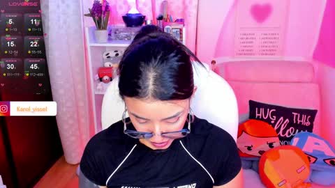 Snapshot of hinataweed01 chatting on 10, 12, 2024 Karol Independent Model online show from 10, 12, 2024