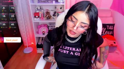 Snapshot of hinataweed01 chatting on 20, 12, 2024 Karol Independent Model online show from 20, 12, 2024