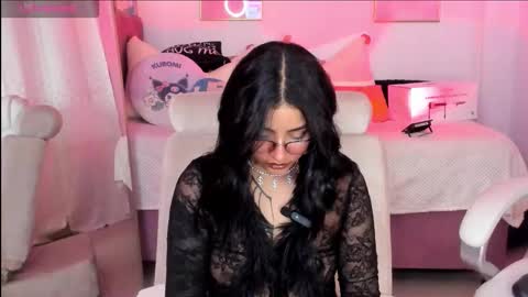 Snapshot of hinataweed01 chatting on 5, 10, 2025 Karol Independent Model online show from 5, 10, 2025