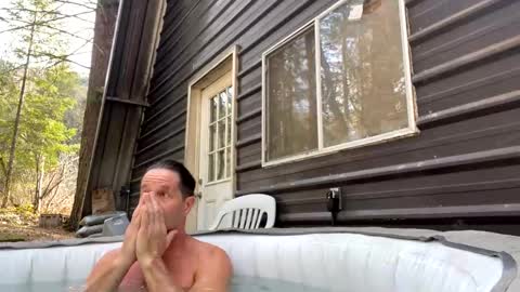 Snapshot of hippiezen chatting on 8, 3, 2025 Hippie Jijm online show from 8, 3, 2025