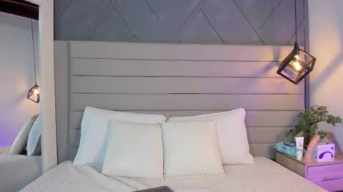 Snapshot of hisoka_0 chatting on 2, 11, 2025 Hisoka online show from 2, 11, 2025