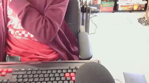 Snapshot of hoboayoyo chatting on 21, 12, 2025 Hentai man online show from 21, 12, 2025