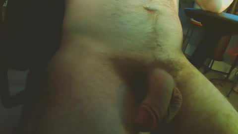 Hairy Hockey Player 92 online show from 10, 3, 2025