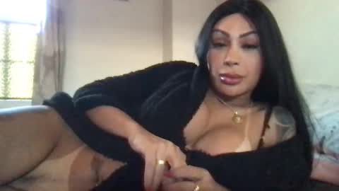 Snapshot of hoffmanpaula chatting on 3, 3, 2026 hoffmanpaula online show from 3, 3, 2026