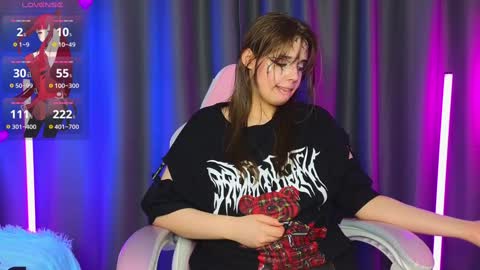 Lux online show from 7, 2, 2025