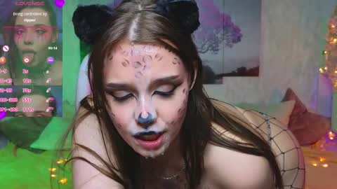 Lux online show from 7, 3, 2025