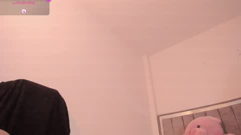 holly_16 online show from 15, 5, 2026