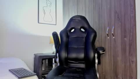 Snapshot of holly_29_m chatting on 10, 1, 2026 Mara online show from 10, 1, 2026