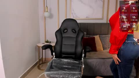 Holly Madisson online show from 6, 4, 2026