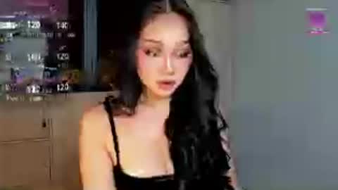 Hi Im Precious online show from 28, 6, 2026