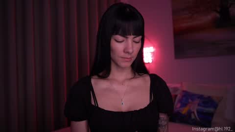 Holly Linder online show from 13, 2, 2025