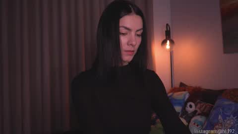 Holly Linder online show from 11, 9, 2025