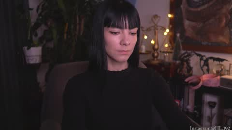 Holly Linder online show from 14, 12, 2025