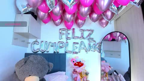 Snapshot of hollyprincess_2 chatting on 31, 5, 2026 holly princess mermaid online show from 31, 5, 2026