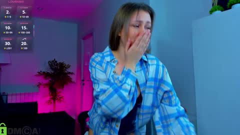 Holly online show from 4, 11, 2025