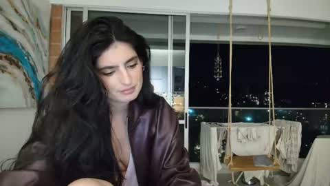 Snapshot of hollyshit_ chatting on 14, 6, 2026 hollyshit_ online show from 14, 6, 2026