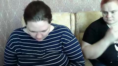 HollyXEva online show from 18, 4, 2026