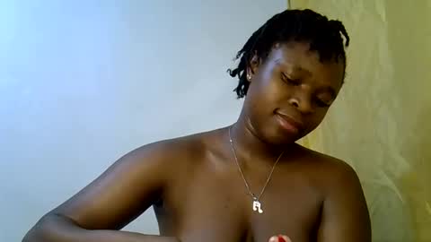 Snapshot of holy_ebony chatting on 6, 6, 2026 holy_ebony online show from 6, 6, 2026