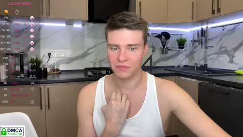 Snapshot of holy_eggs_00 chatting on 2, 12, 2025 holy_eggs_00 online show from 2, 12, 2025