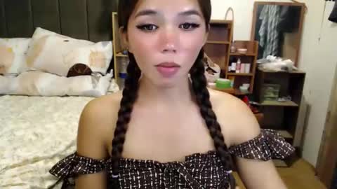 holy_molly1 online show from 9, 5, 2026