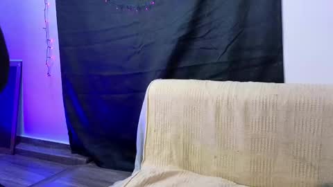      online show from 20, 1, 2025