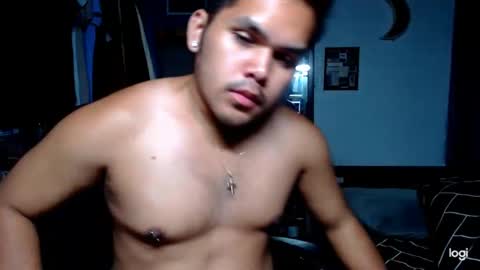 Snapshot of holydiorx chatting on 10, 3, 2025 holydiorx online show from 10, 3, 2025