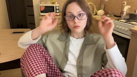 Snapshot of holydori chatting on 6, 2, 2025 dori not holy get my tg channel with link from description under last photo online show from 6, 2, 2025