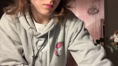 Snapshot of holydori chatting on 4, 3, 2025 dori not holy get my tg channel with link from description under last photo online show from 4, 3, 2025