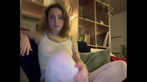 Snapshot of holydori chatting on 11, 9, 2025 dori not holy get my tg channel with link from description under last photo online show from 11, 9, 2025