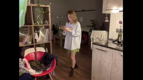 Snapshot of holydori chatting on 25, 10, 2025 dori not holy get my tg channel with link from description under last photo online show from 25, 10, 2025