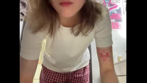 Snapshot of holydori chatting on 10, 11, 2025 dori not holy get my tg channel with link from description under last photo online show from 10, 11, 2025