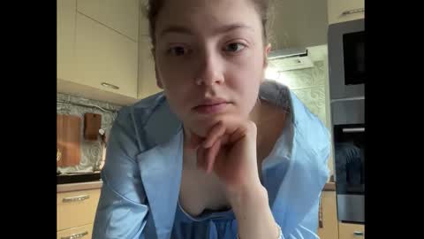 Snapshot of holydori chatting on 3, 12, 2025 dori not holy get my tg channel with link from description under last photo online show from 3, 12, 2025