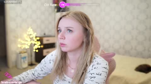 Snapshot of holydumplings chatting on 14, 1, 2025 Taiga online show from 14, 1, 2025