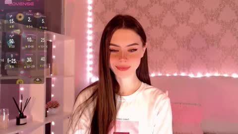 Mia online show from 14, 9, 2025