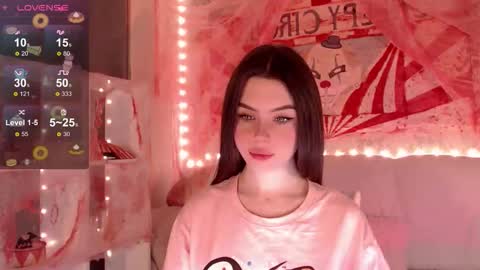 Mia online show from 5, 11, 2025