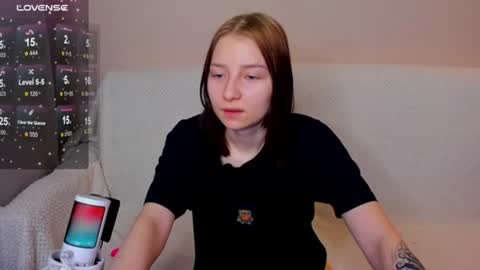 Snapshot of home_fox_ chatting on 28, 11, 2025 Mria online show from 28, 11, 2025