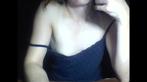 honey0bunny35 online show from 5, 2, 2025