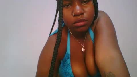 honey_beb online show from 7, 11, 2025