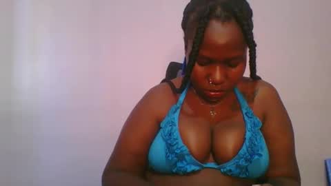 honey_beb online show from 17, 11, 2025