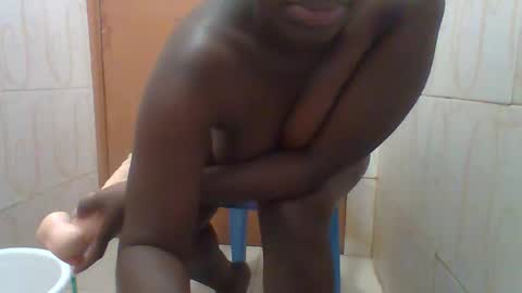 honey_beb online show from 18, 12, 2025