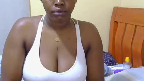 Snapshot of honey_caddy chatting on 18, 6, 2026 honey_caddy online show from 18, 6, 2026