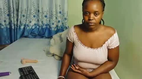 Snapshot of honey_caddy chatting on 3, 7, 2026 honey_caddy online show from 3, 7, 2026