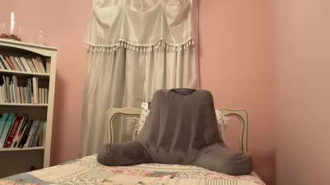 honey_man14 online show from 2, 12, 2025