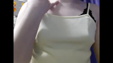 Snapshot of honey_mood chatting on 26, 11, 2025 Lina online show from 26, 11, 2025